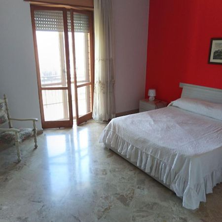Affittacamere Girasole Montesarchio Εξωτερικό φωτογραφία